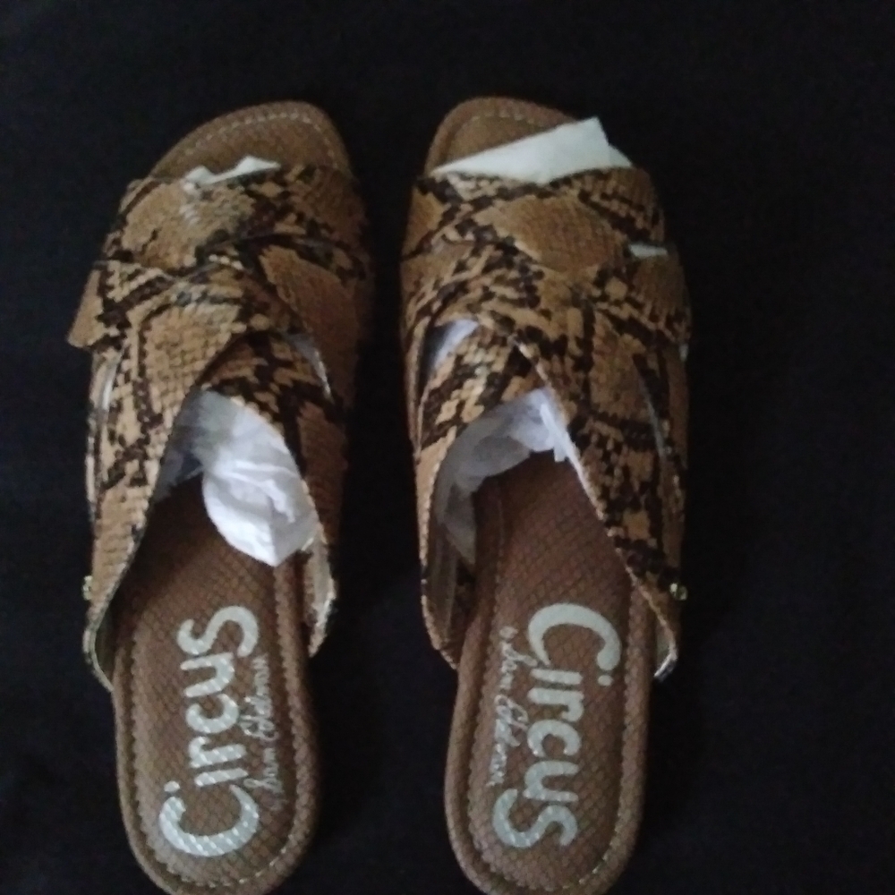 Women's sandals